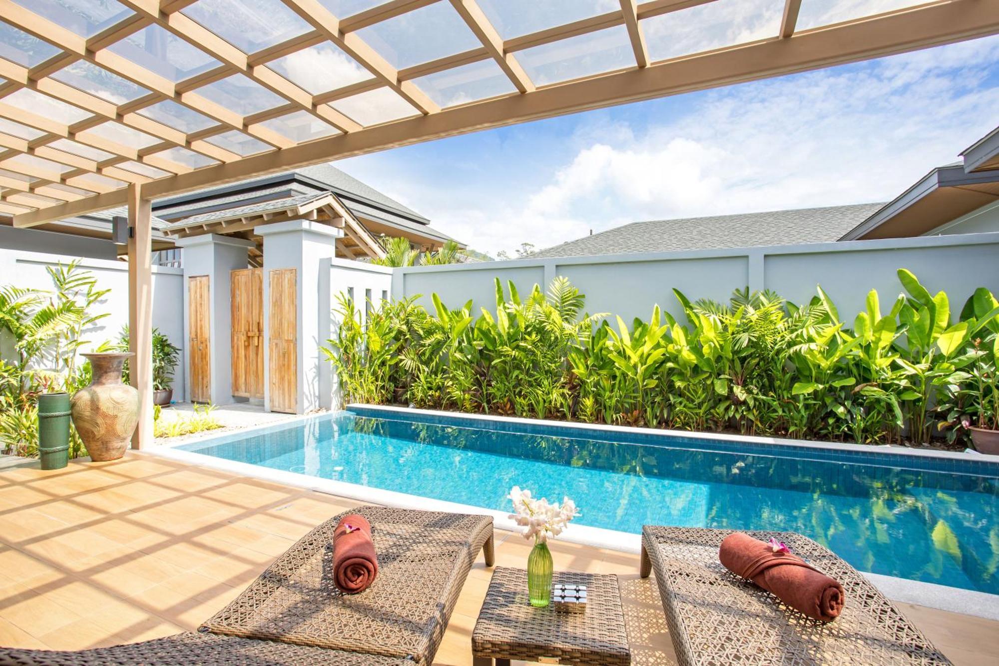Luxury 2br Dalaa 3, Private Eco Pool, Gated Residence,