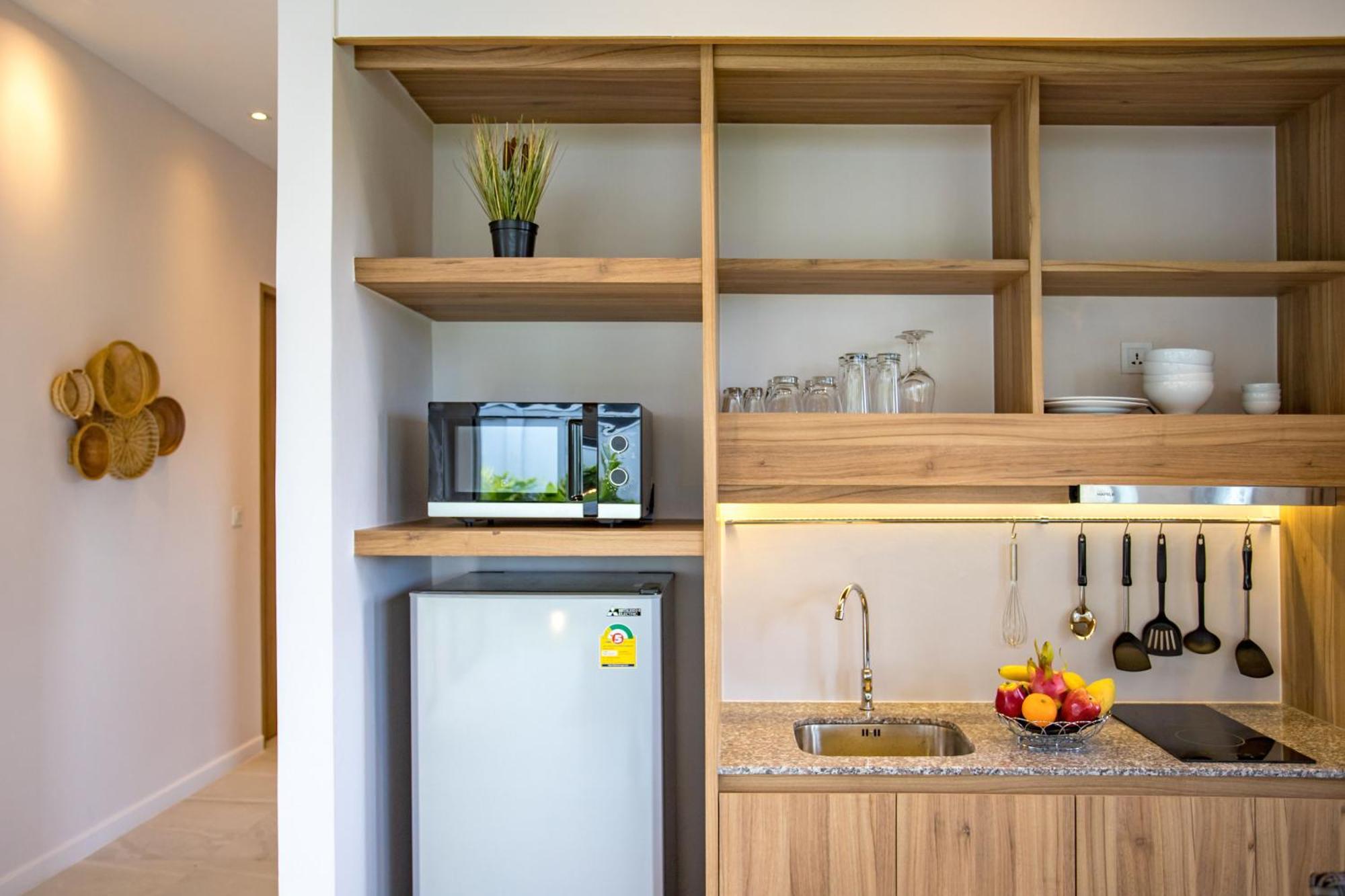 Luxury 2br Dalaa 3, Private Eco Pool, Gated Residence, *
